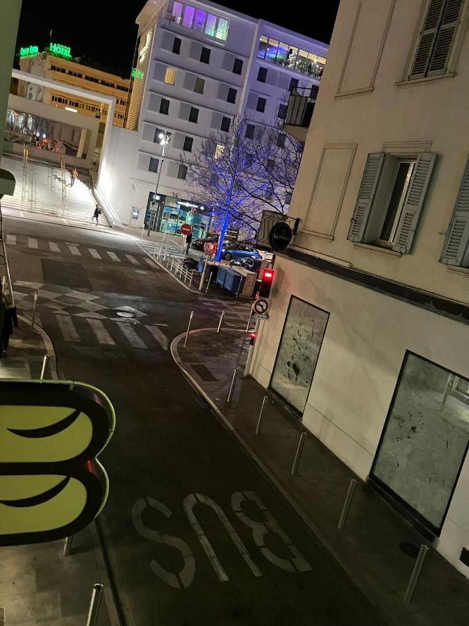 Arcotel Cannes 4 Minutes Du Palais Des Festivals - New Management New Team - Old Revievv Eksteriør billede